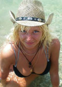 abroadwives.com - all woman